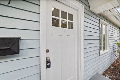 2541 13th Ave W, Seattle, WA 98119 - photo 3