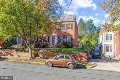 4016 47th St NW unit 2, Washington, DC 20016 - photo 3