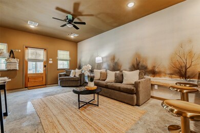 An alternate view of the living room highlights la