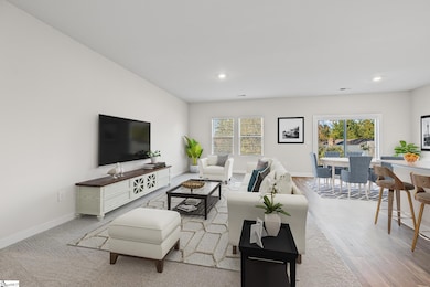 628 Grays Creek Rd, Spartanburg, SC 29303 - photo 2