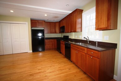 3 Pleasant St, Sutton, MA 01590 - photo 2