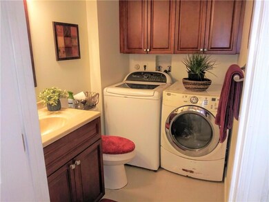 Half bath/Wash room
