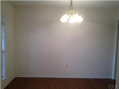 FORMAL DINING