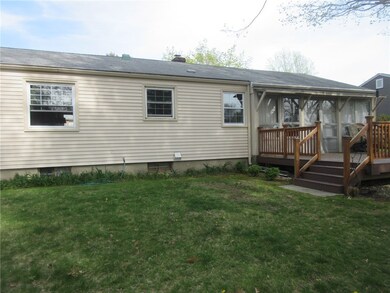 11 Cortland Ln, Cranston, RI 02920 - photo 4