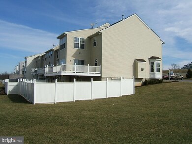 10304 Bridle Ct, Hagerstown, MD 21740 - photo 3