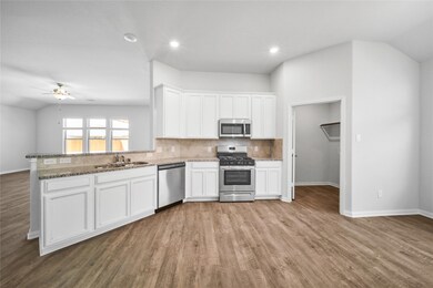 20063 Poppy Hills Ln, Cleveland, TX 77327 - photo 4