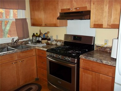 35 Paulhus Ct, Pawtucket, RI 02861 - photo 4