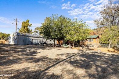 32901 Hawley Rd, Acton, CA 93510 - photo 3