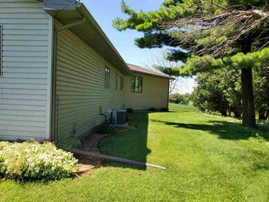 21908 Ivory Rd, West Union, IA 52175 - photo 3