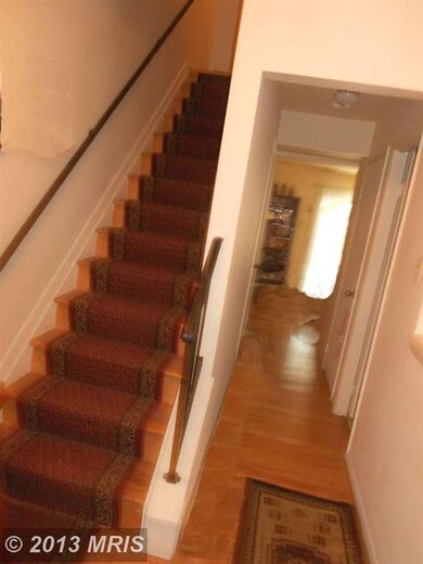 2229 Monaghan Dr, Herndon, VA 20170 - photo 4