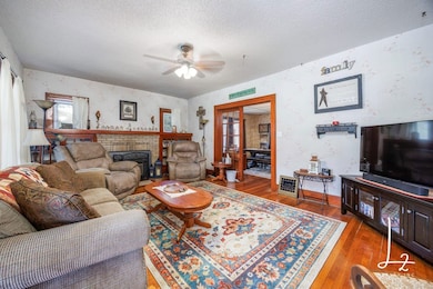 343 S Pine, Howard, KS 67349 - photo 2