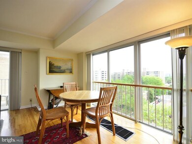 Harbour Square unit N815, Washington, DC 20024 - photo 5