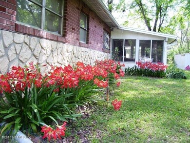 6606 Burpee Dr S, Jacksonville, FL 32210 - photo 4