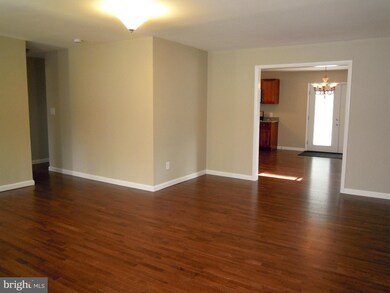 113 E Timonium Rd, Lutherville Timonium, MD 21093 - photo 6