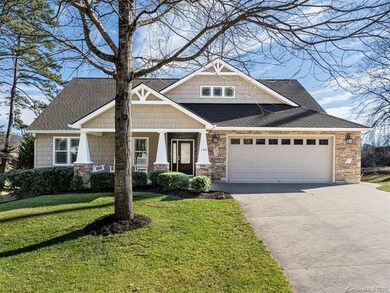 134 Chestnut Ln, Hendersonville, NC 28792 - photo 2