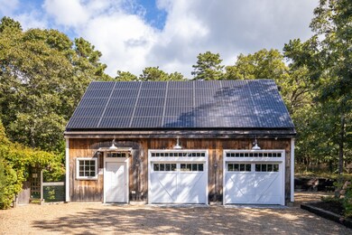 5 Upper Meadow Ln, Oak Bluffs, MA 02557 - photo 3