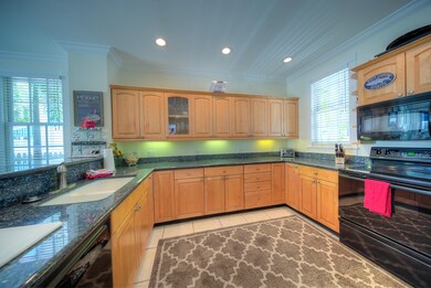 (5) 617 Simonton St-2