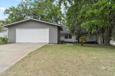 3404 Edgewater Dr, Jacksonville, FL 32210 - photo 4