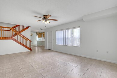 15 Amherst Ct unit A, Royal Palm Beach, FL 33411 - photo 5
