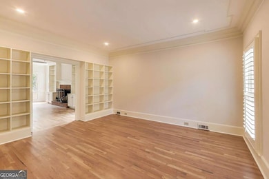 312 Westminister Ln SW, Lilburn, GA 30047 - photo 6