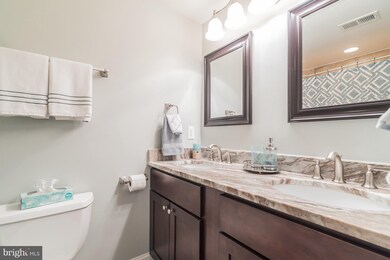 4119 Meadow Hill Ln, Fairfax, VA 22033 - photo 5