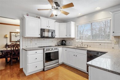 4 Pine Valley Dr, Collinsville, IL 62234 - photo 6