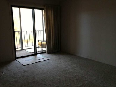 650 E Greenwich Ave unit 2-101, West Warwick, RI 02893 - photo 5