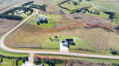 8843 Welle Loop, Bismarck, ND 58503 - photo 2