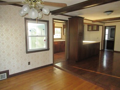 69 Chapin Terrace, Springfield, MA 01107 - photo 4