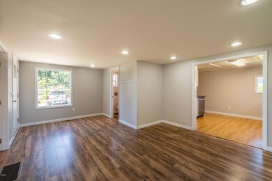 4898 NE 49th St, Neotsu