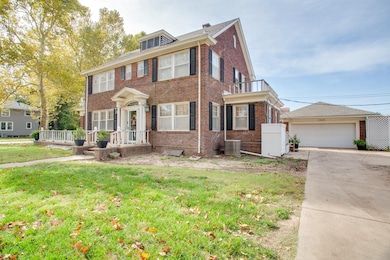 1902 W Cherokee Ave, Enid, OK 73703 - photo 3