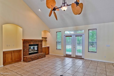 2Family Room-1