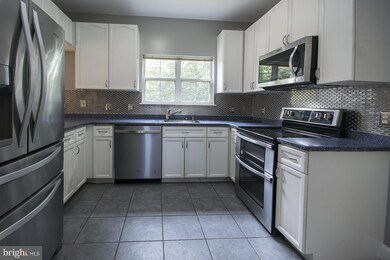 21 Woodmont Ct, Stafford, VA 22554 - photo 3