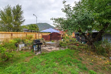 723NE12thSt-003