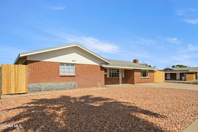 2517 Fir Street-4