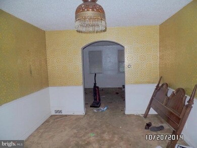 3906 Bareva Rd, Baltimore, MD 21215 - photo 4