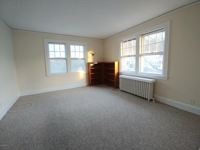 64 Pemberwick Rd unit 2nd Floor, Greenwich, CT 06831 - photo 3