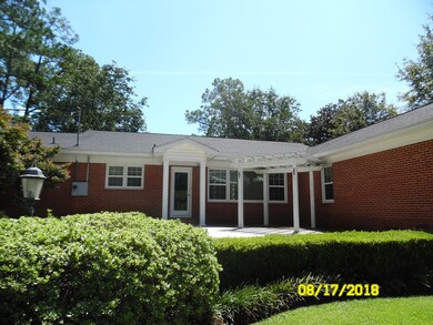 1001 Chester Ave N, Douglas, GA 31533 - photo 3
