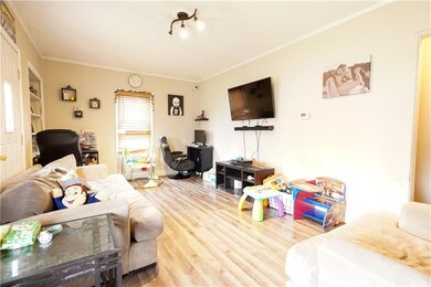 905 N 7th Ave W, Newton, IA 50208 - photo 3