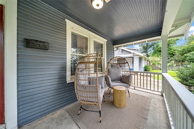 725 Peddie St, Houston, TX 77008 - photo 3