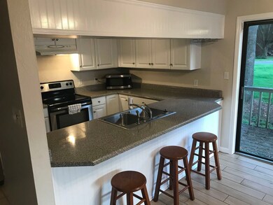 2247 Shady Timbers Cir unit C, Tallahassee, FL 32304 - photo 5