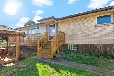 1738 Pleasant Ave, West Mifflin, PA 15122 - photo 2