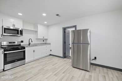 3800 Altura Ave unit Rear, El Paso, TX 79903 - photo 5