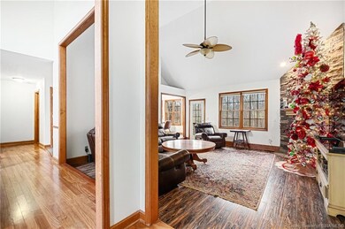 4697 Roberts Rd, Floyds Knobs, IN 47119 - photo 7