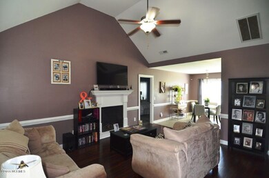 3717 Tifgreen Dr, Greenville, NC 27834 - photo 3