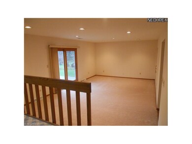 KITCHEN OVERLOOKS INTO FAMILY ROOM! NEW CARPET, PA