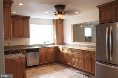 1014 Harrison Dr, Laurel, MD 20707 - photo 7