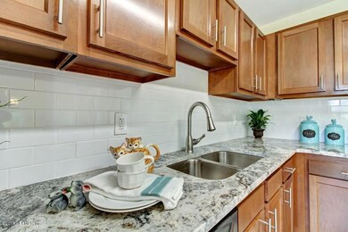 6503 Lucente Dr, Jacksonville, FL 32210 - photo 5