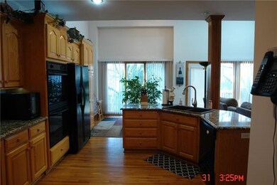 7616 Lichtenauer Dr, Shawnee, KS 66217 - photo 6