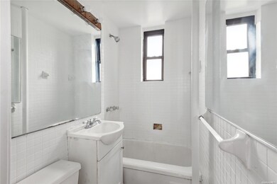 Acropolis Gardens unit 4D, Astoria, NY 11105 - photo 6